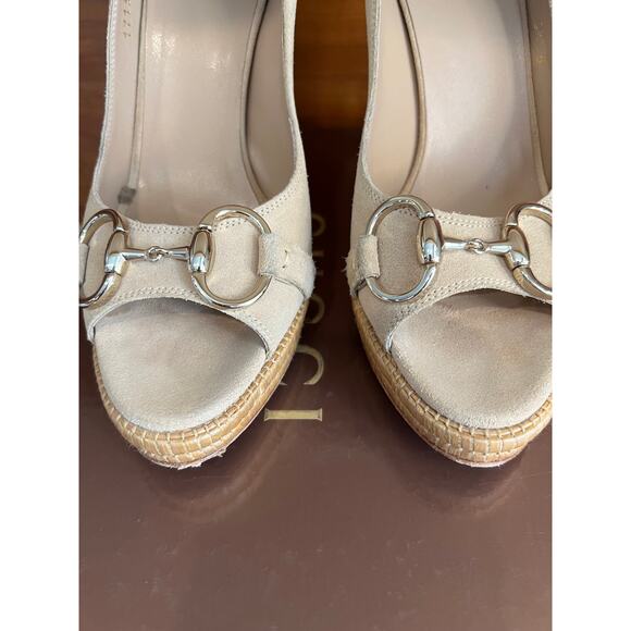 Gucci Suede Horsebit Platform Open toe Heels Pumps Sand 6.5 - Picture 7 of 15